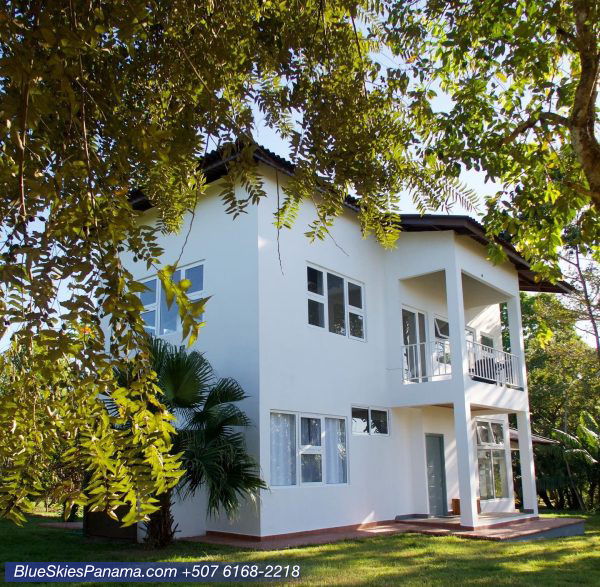 lago bay village front at Santa Catalina, Veraguas, Panama